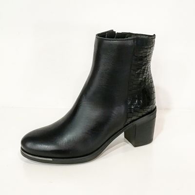 Botines Paula Urban 6-876 Negro | ARPEL