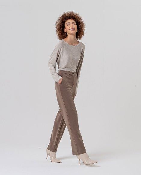 Pantalón recto modal Surkana Bamu taupe