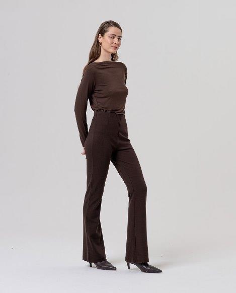 Pantalón punto de viscosa flare Surkana Baxy marrón
