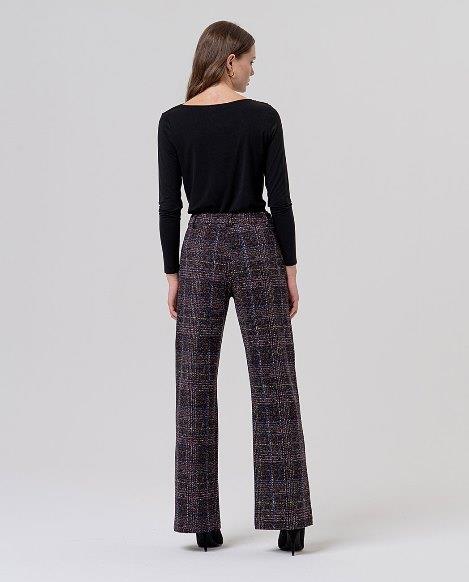 Pantalón punto de viscosa cuadros Surkana Saro trasera