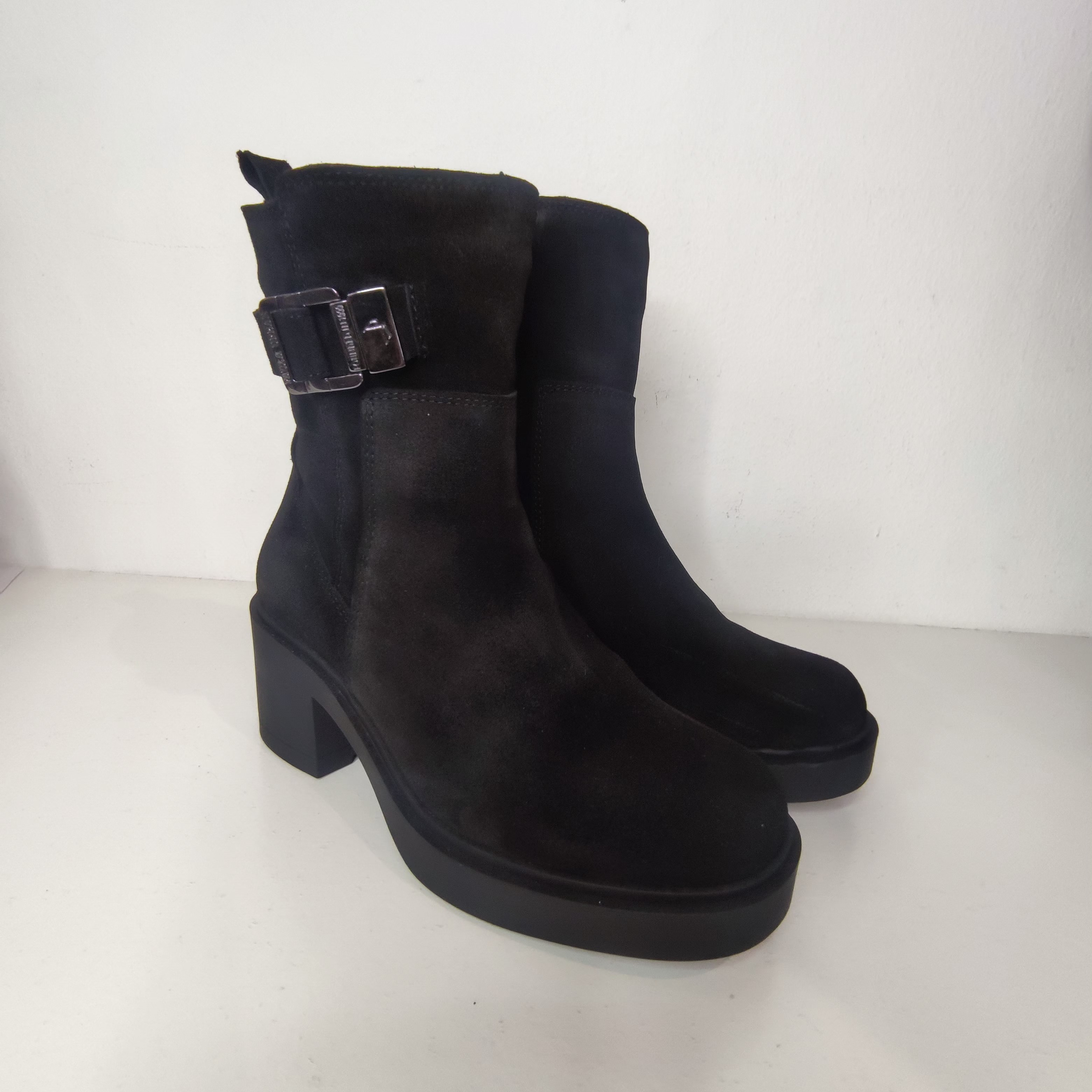 Botas Paula Urban 24-1210 negro