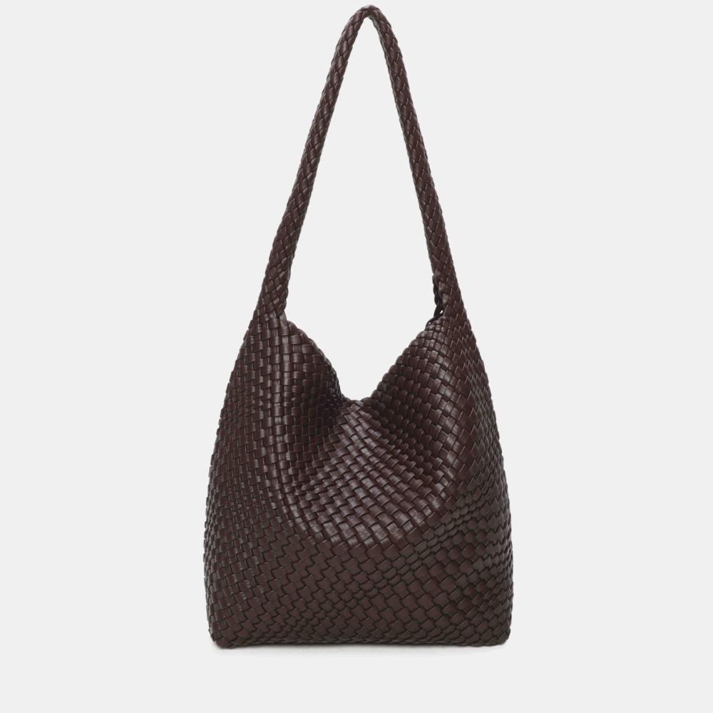 Bolso agondolado trenzado Binnari Lira marron trasera