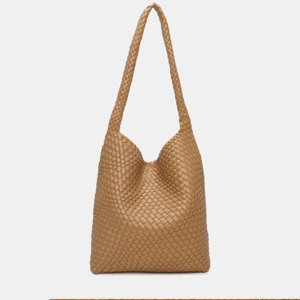 Bolso agondolado trenzado Binnari Lira camel trasera