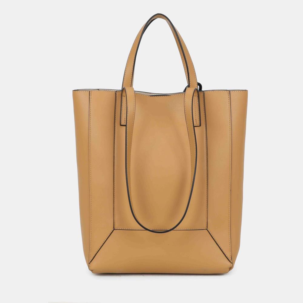 Bolso tote vertical pasadas Binnari Vega camel trasera