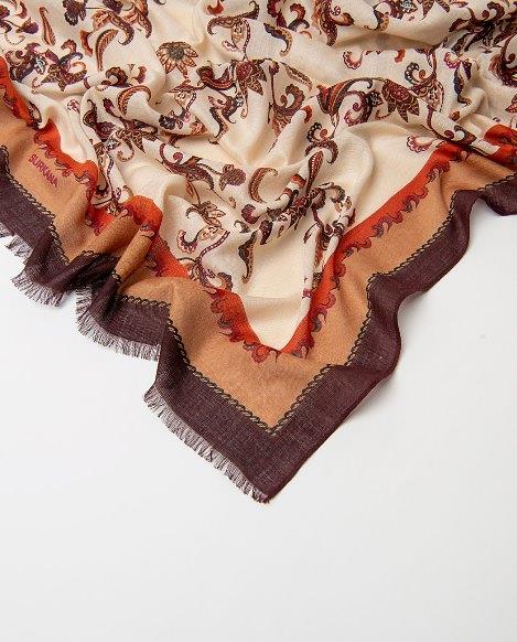 Foulard estampado ramas y cardos Surkana Paci detalle