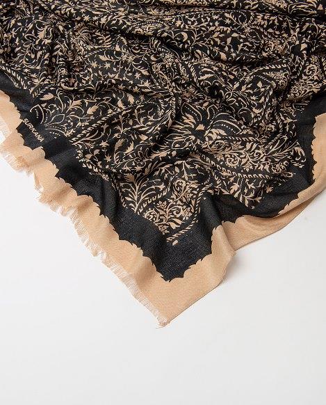Foulard estampado vegetal bicolor Surkana Paci negro detalle