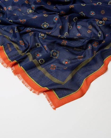 Foulard estampado rosetones Surkana Pani azul detalle