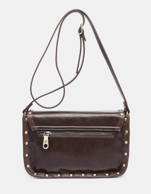 Bolso bandolera con tapa tachas Pepe Moll Cynthia marron trasera