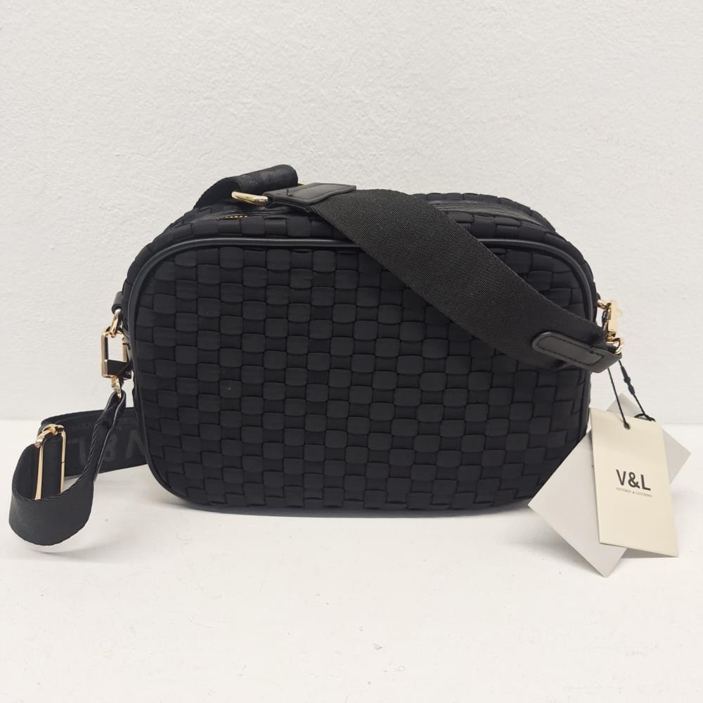 Bolso bandolera trenzado sedón V&L negro trasera