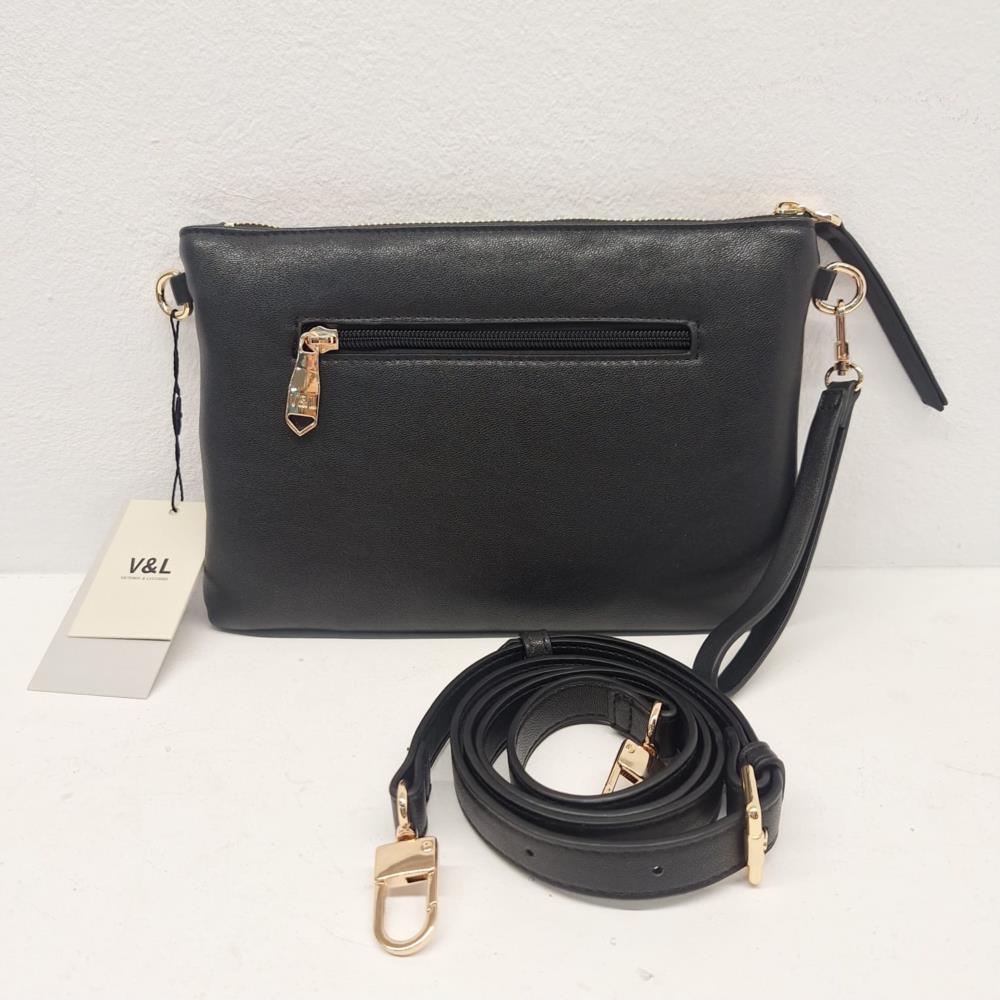 Bolso cartera lisa V&L negra trasera