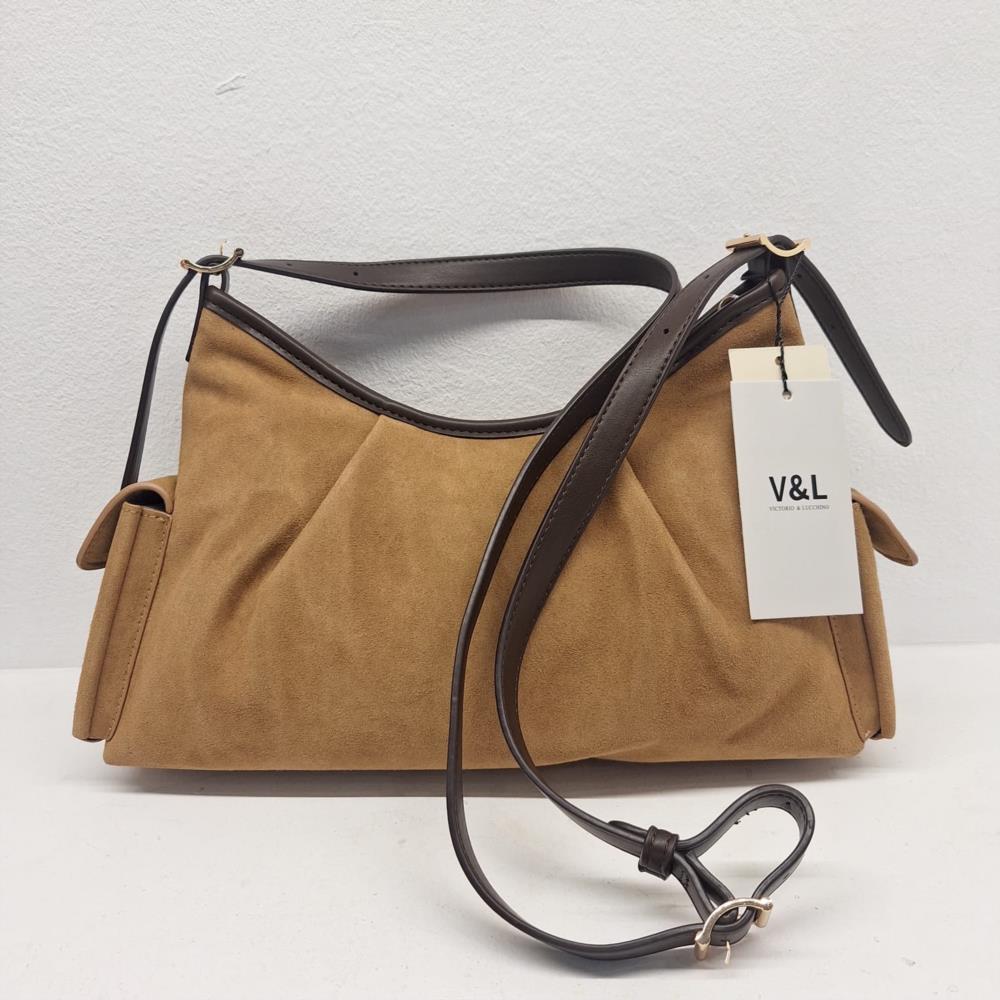 Bolso bandolera agondolado serraje V&L cuero trasera