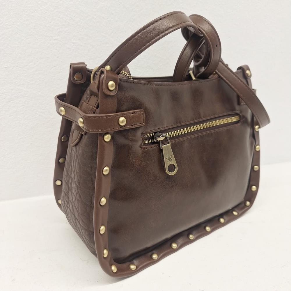 Bolso bandolera con cremallera tachas Pepe Moll Cynthia marron trasera
