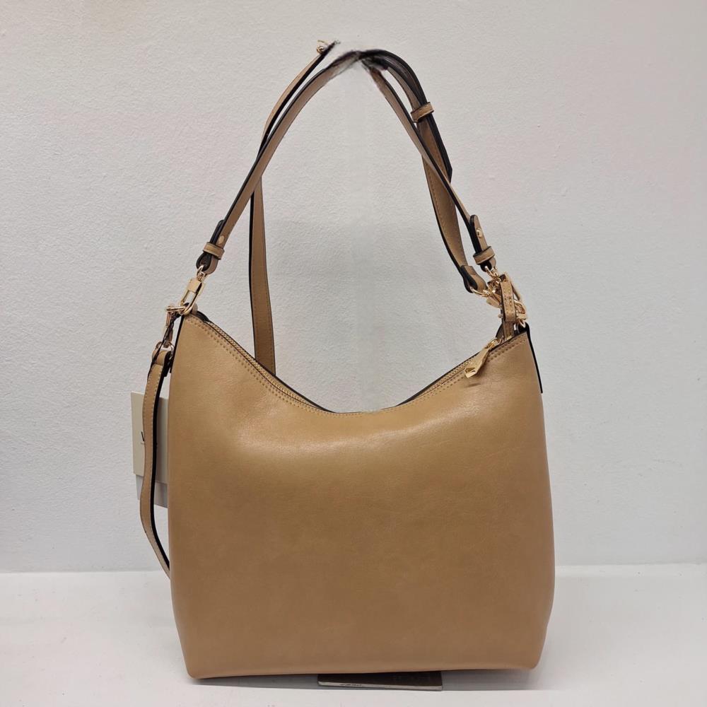 Bolso agondolado V&L VL762 arena trasera