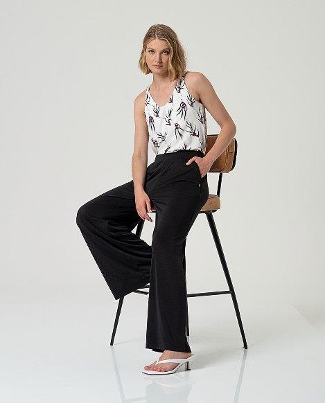 Pantalón ancho Surkana BAMO518 negro lateral