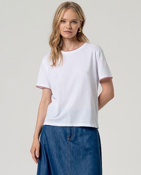 Camiseta manga corta festón Surkana INCA016 blanco y rosa