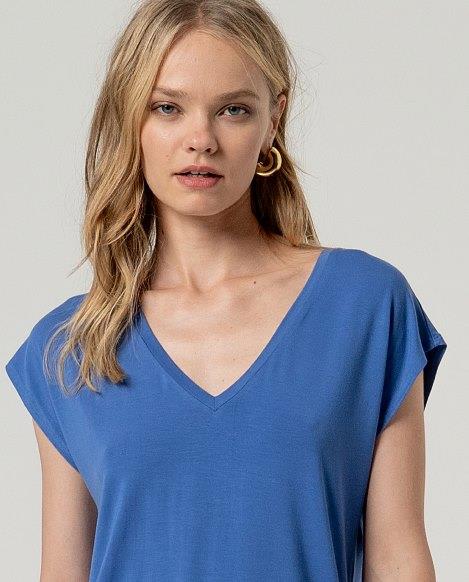 Camiseta cuello pico Surkana BABO014 azul detalle