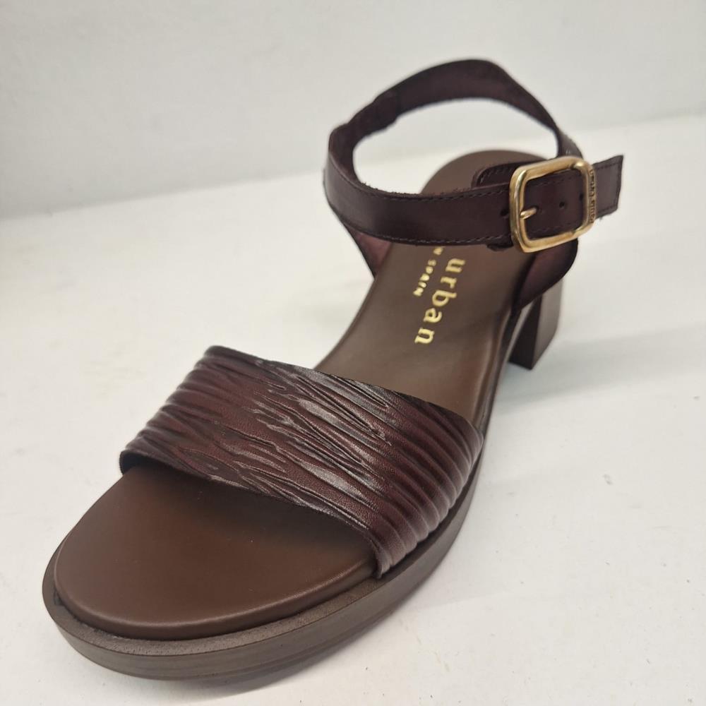 Sandalia tacón corteza Paula Urban 34-2067 marrón frontal