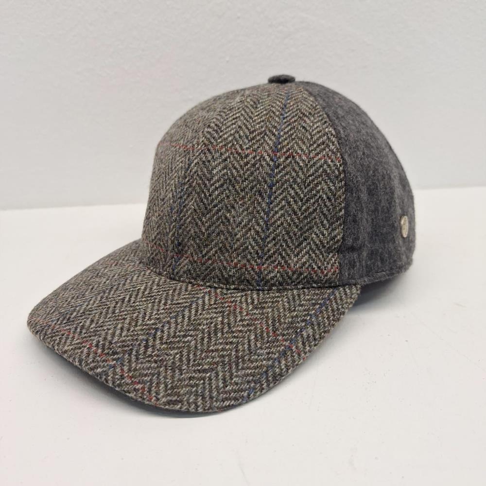 Visera strike espiga con liso gris