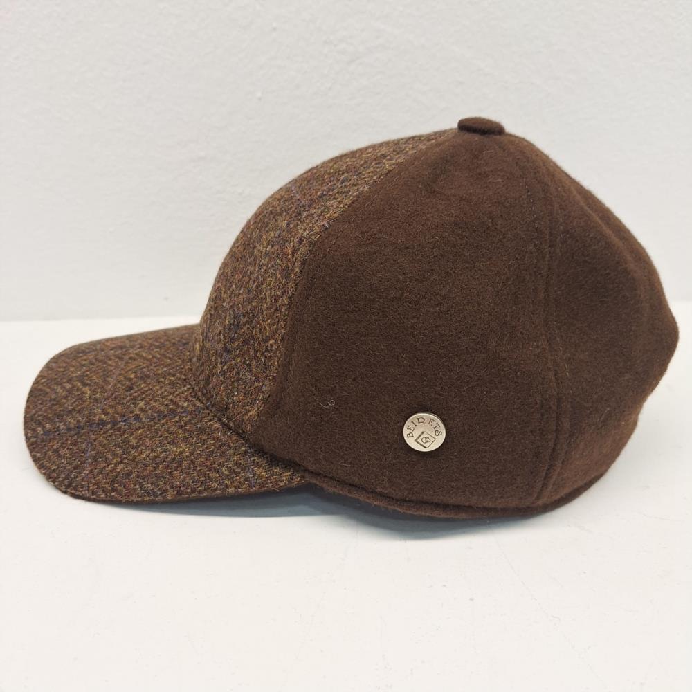 Visera strike espiga con liso marrón lateral