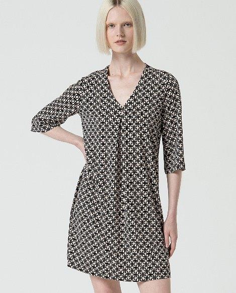 Vestido cuello pico con pliegue Surkana Odet 