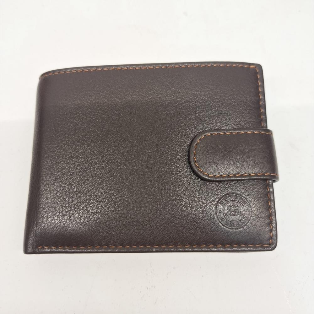 Billetera americana con monedero interior con puntal Gutiore marrón