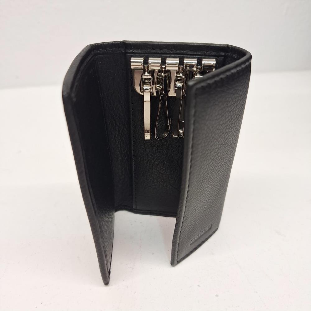 Llavero estuche 4 ganchos Gutiore negro  interior