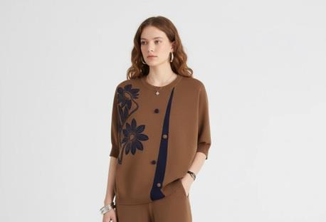Jersey botones y detalle vegetal bicolor