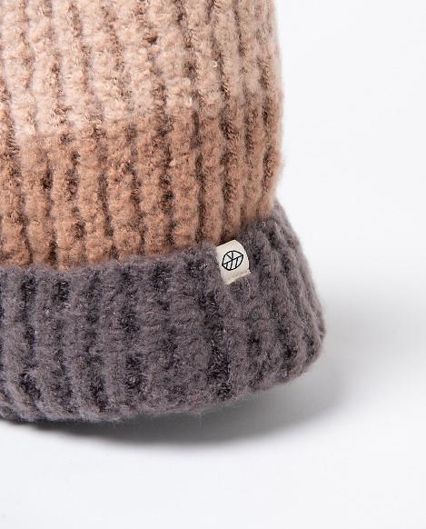 Gorro tricolor punto/vuelta Surkana Buna detalle