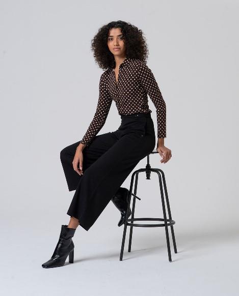 Pantalón liso Surkana Lisa Negro lateral