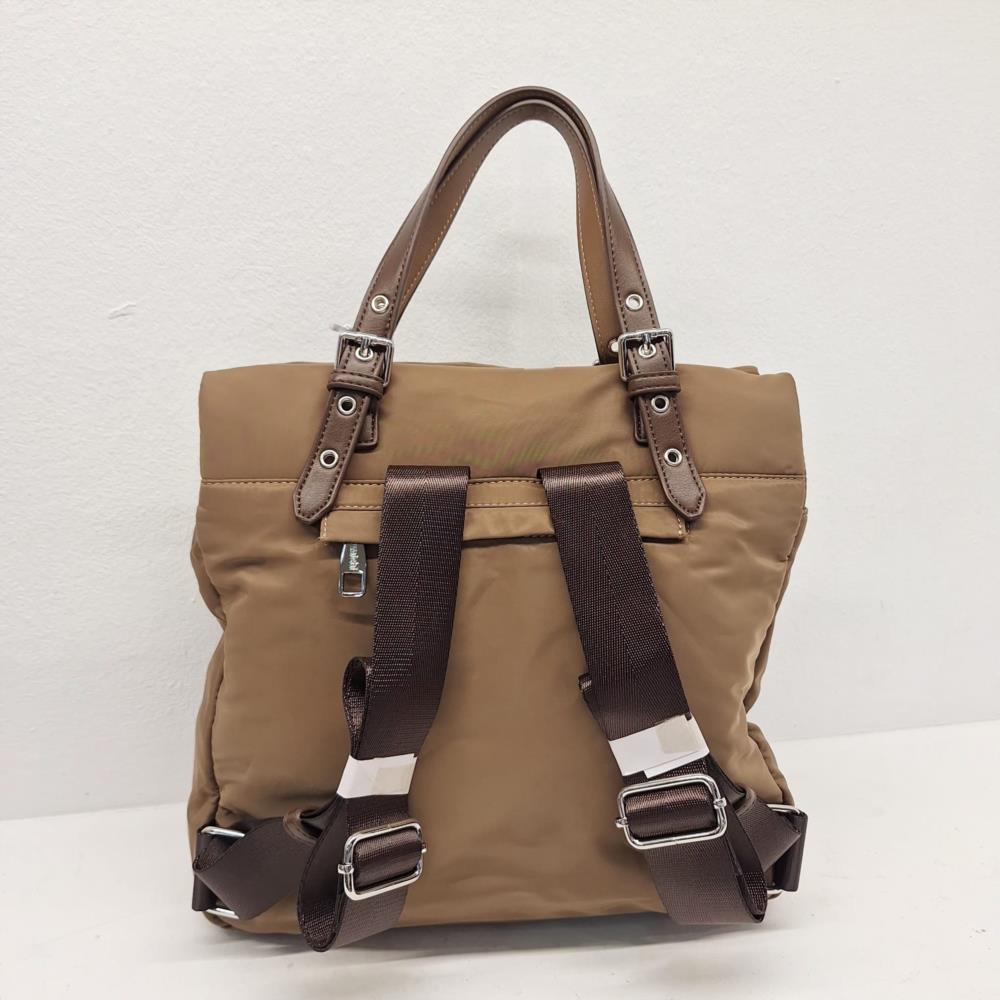 Bolso mochila nylon bicolor Amichi trasera