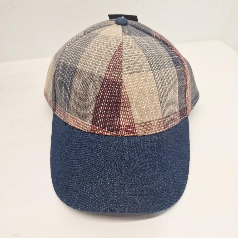Gorra visera con cuadros color Costa y Soler 25450 frontal