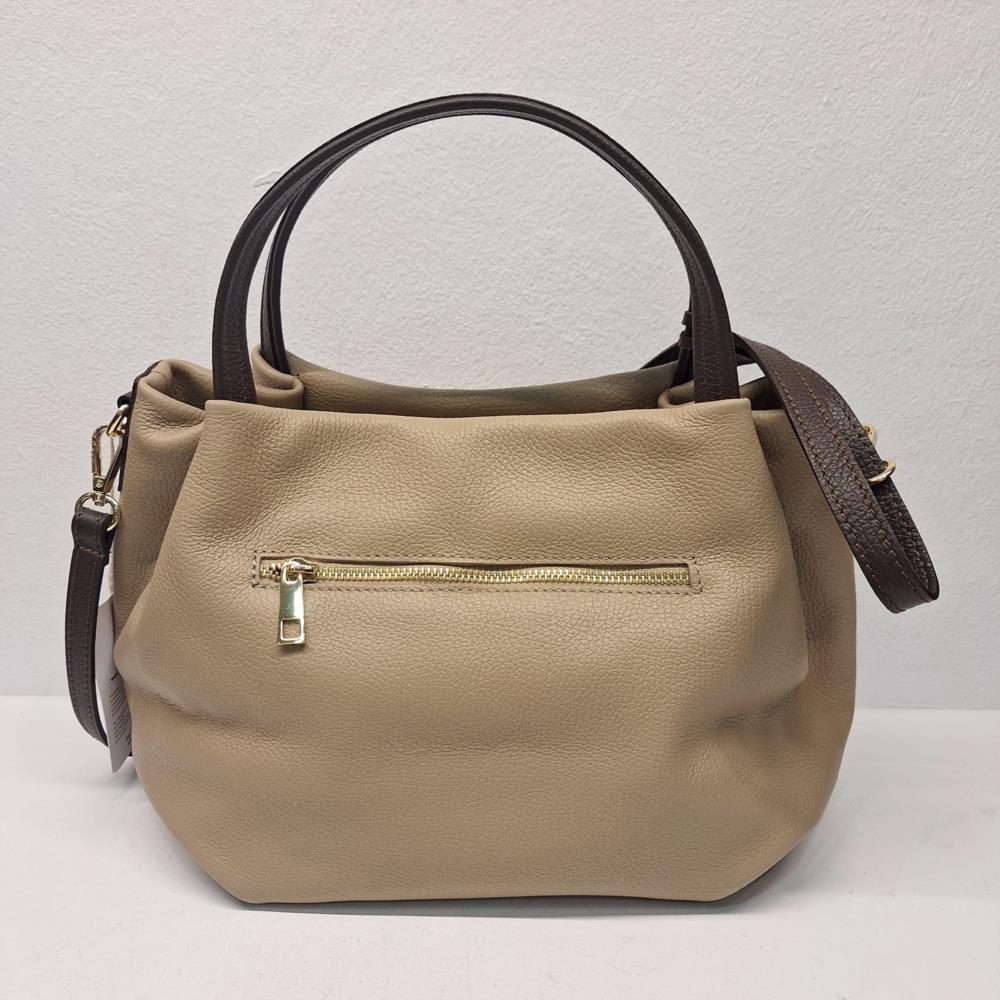 Bolso abombonerado piel con borlas Manuel Gallardo taupe trasera