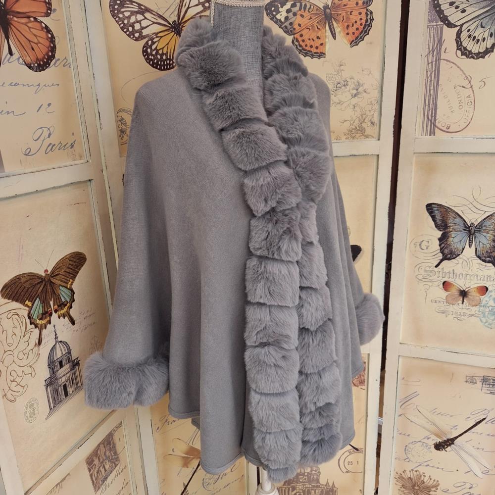 Poncho liso ribete y puños peletero Lemaille 2212 gris