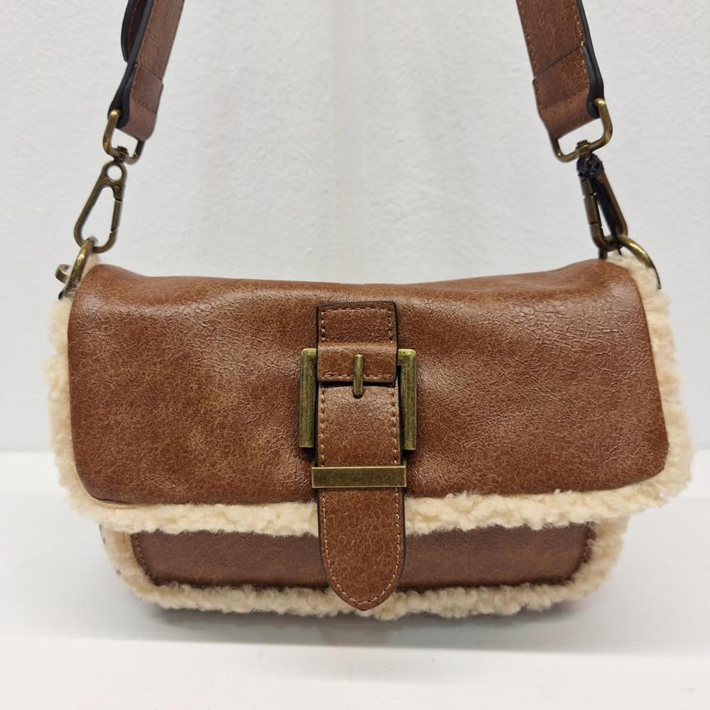 Bolso bandolera con tapa ribete borreguito Pepe Moll 252242 Elvira