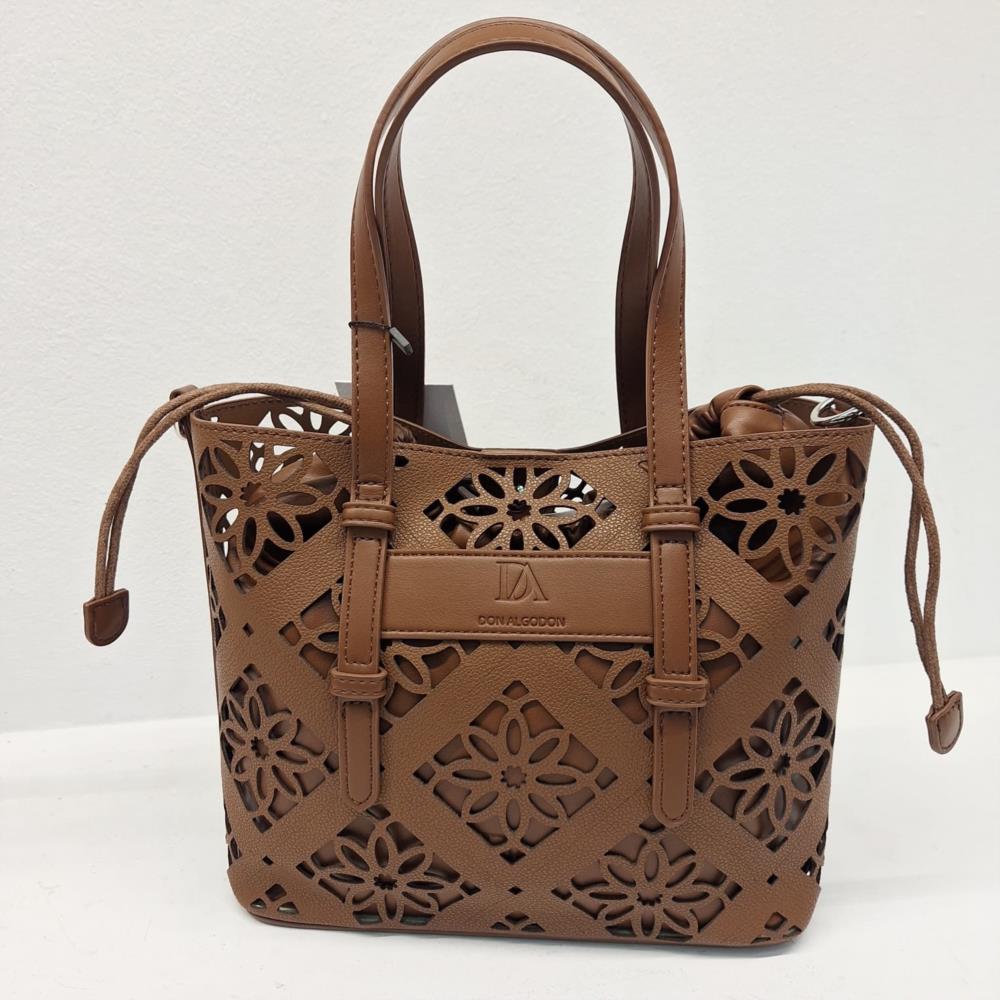 Bolso paquetero calado flores Amichi 78460 marron