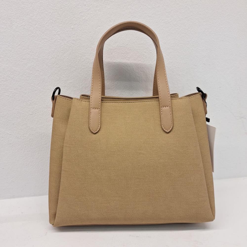 Bolso paquetero lona engomada con guanteras Don algodón arena y beige trasera