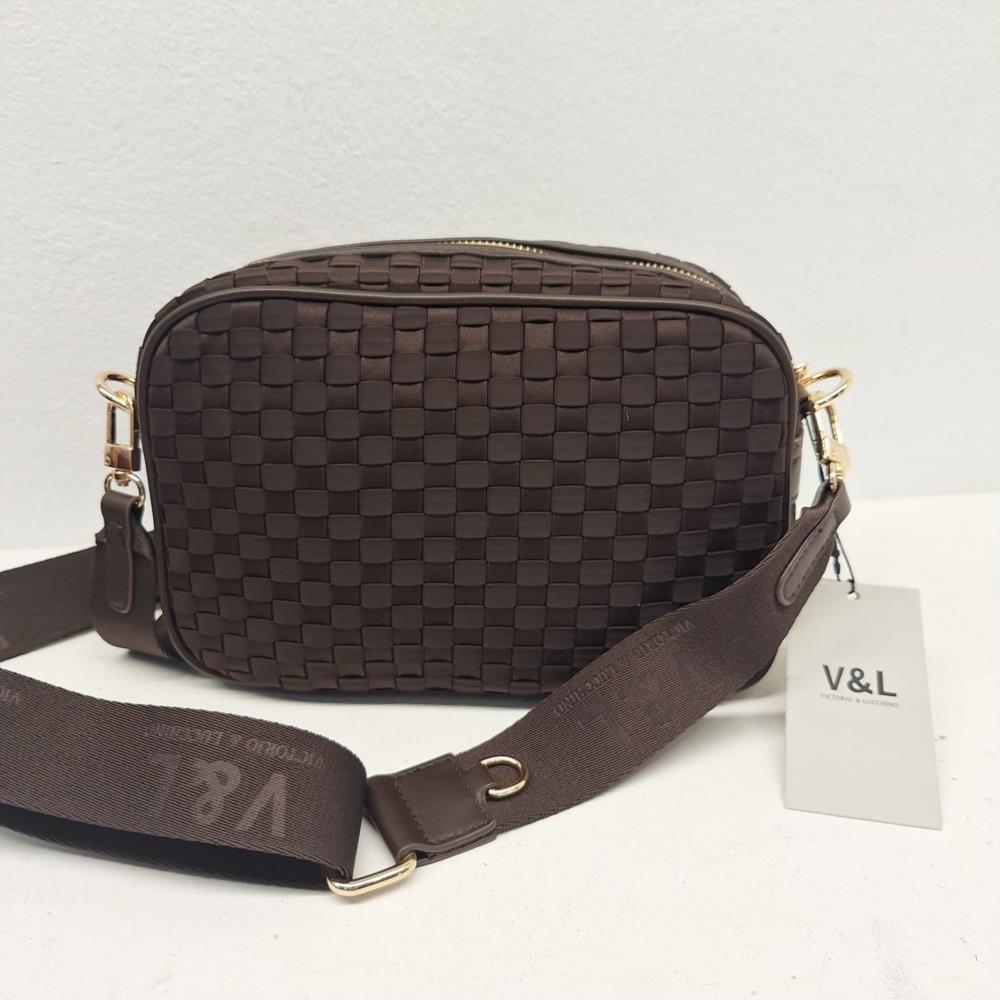 Bolso bandolera trenzado sedón V&L marron trasera